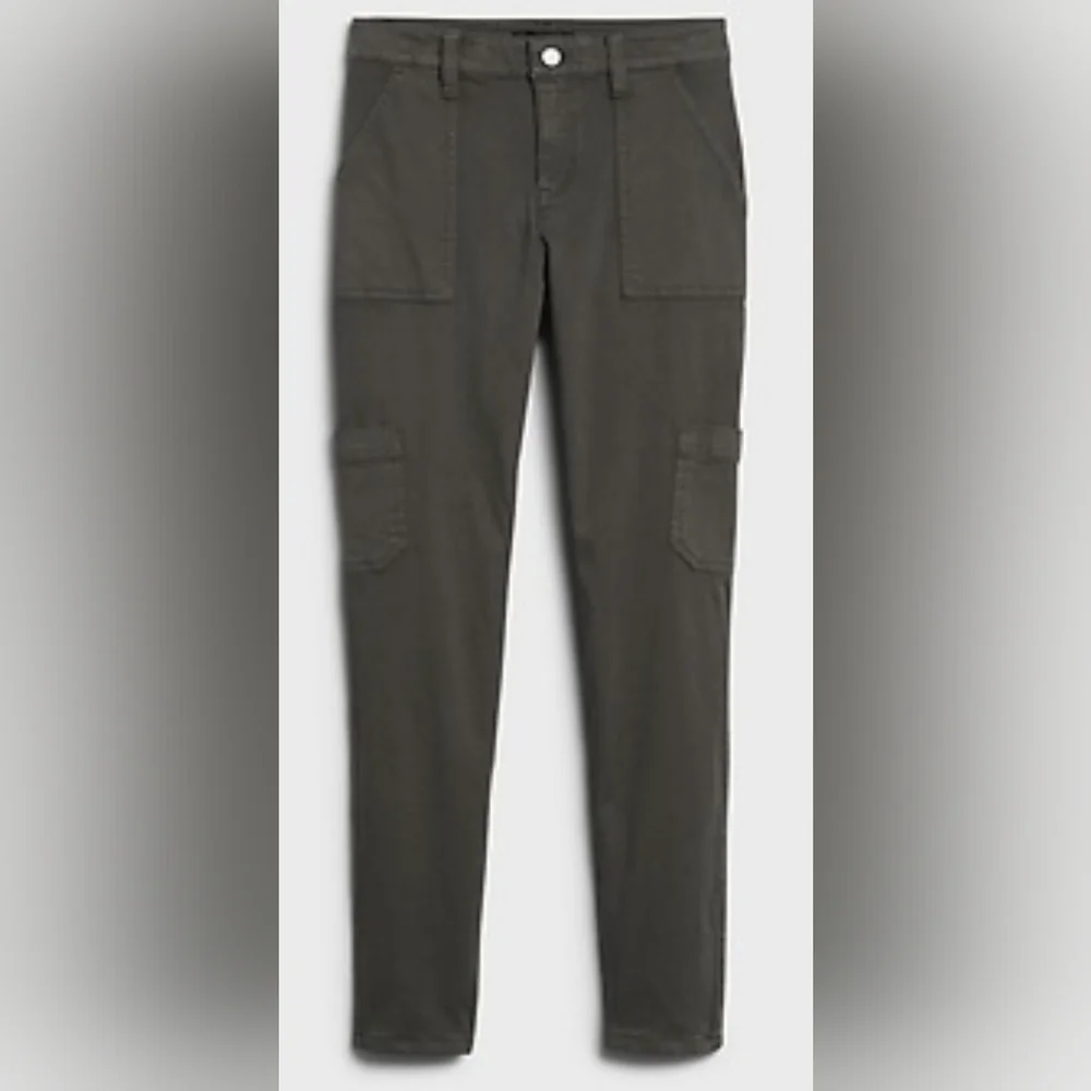 Banana Republic Cargo Sloane Pants Creme/Winter white - Picture 9 of 9